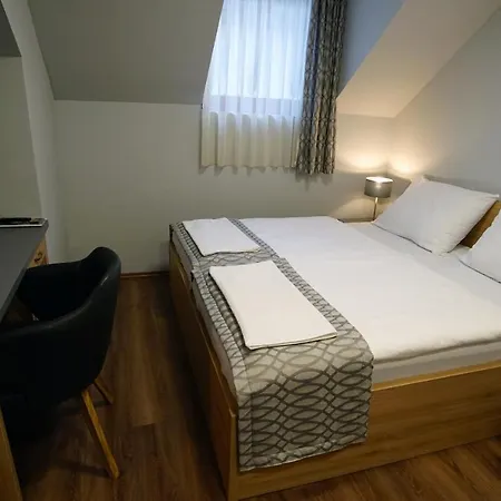 Dolce Panzió 3* Miskolc